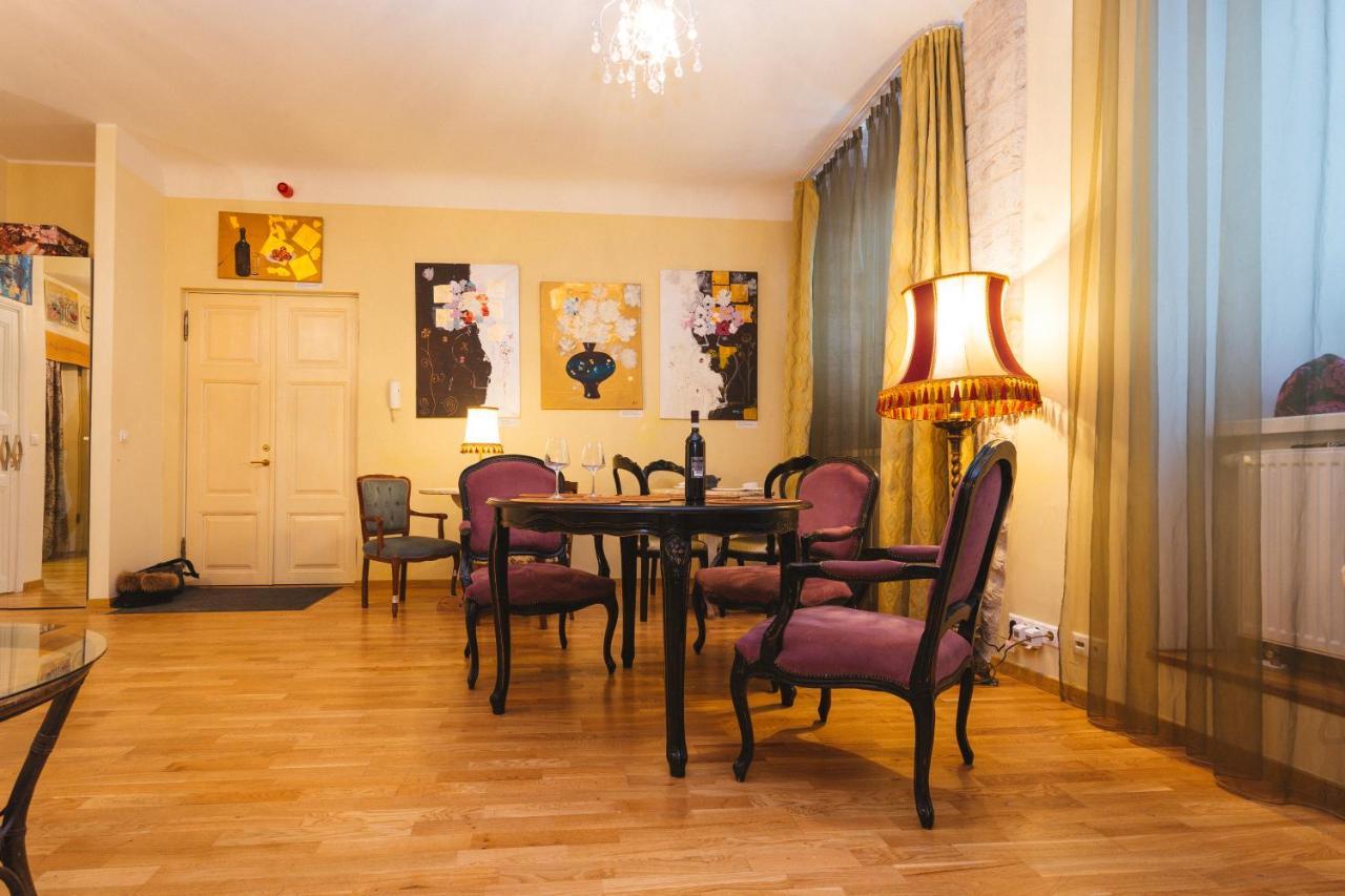 Cozy Apartment In Old Town Tallinn Exterior photo
